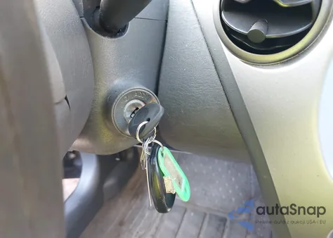 2004 Saturn Ion 2 z USA, uszkodzony, nr VIN 1G8AJ52F74Z221347